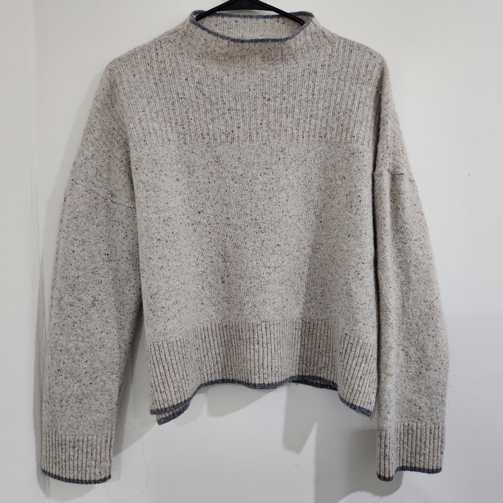 Kuhl Women's Cream Speckled Wool-Blend Sweater with Gray Trim